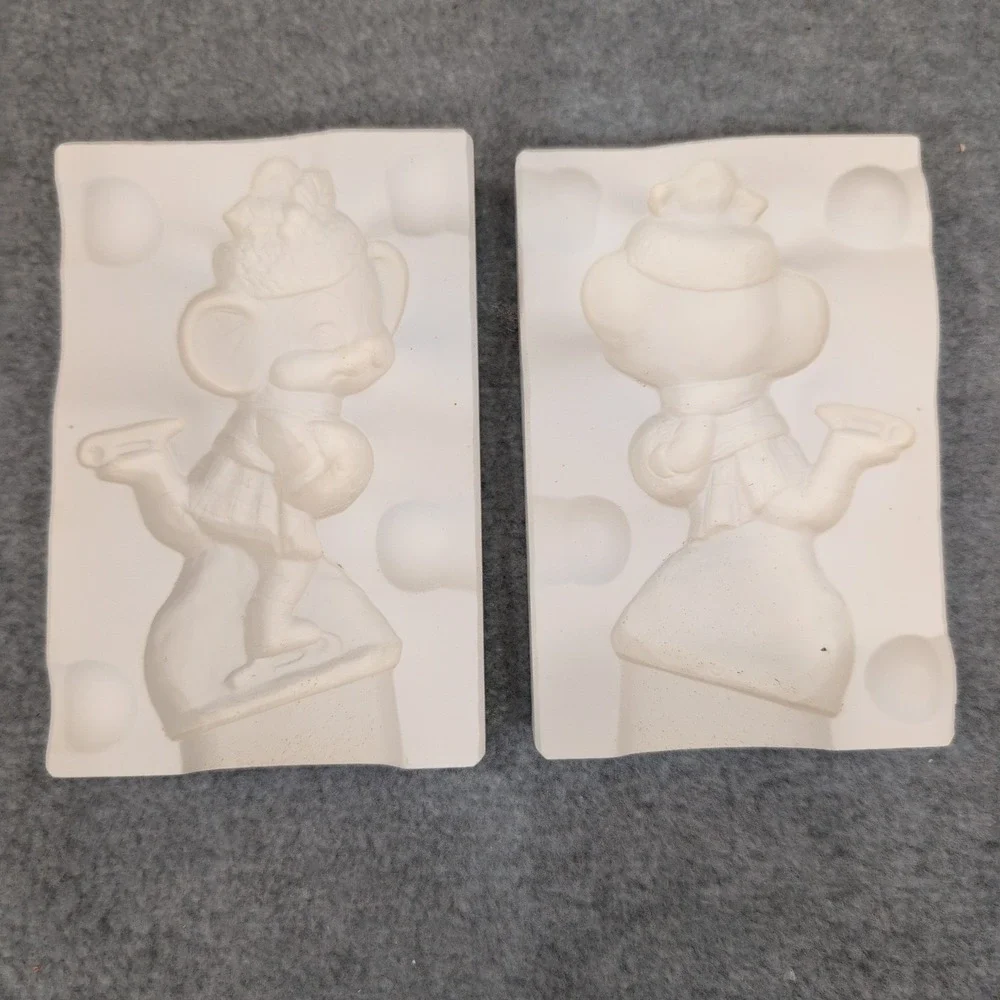Albertas Molds vintage mold